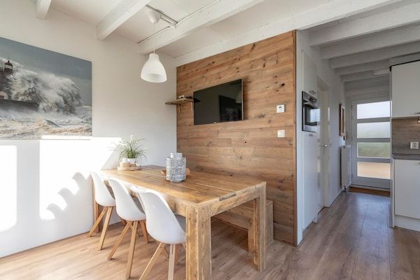 Eetkamer - Duinland 247 moderne bungalow voor 6 personen in Sint Maartenszee (4)