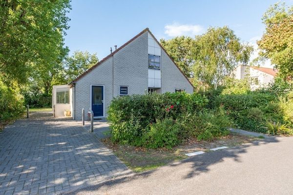Buitenkant - Vakantiehuis bij Strand in Ooghduyne in Julianadorp aan Zee (1)