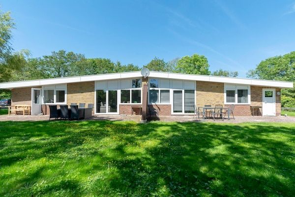 Buitenkant - Ruim Duo bij de Duinen in Sint Maartenszee (1)