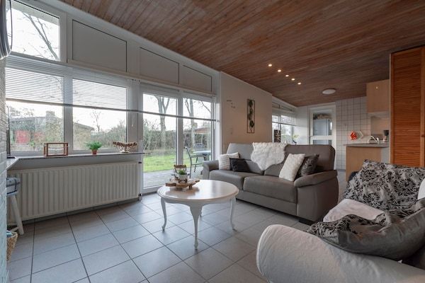 Woonkamer - Ruim Duo bij de Duinen in Sint Maartenszee (2)