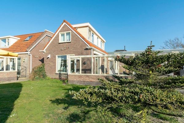 Buitenkant - Vakantiehuis Groote Keeten bij Strand in Groote Keeten (1)