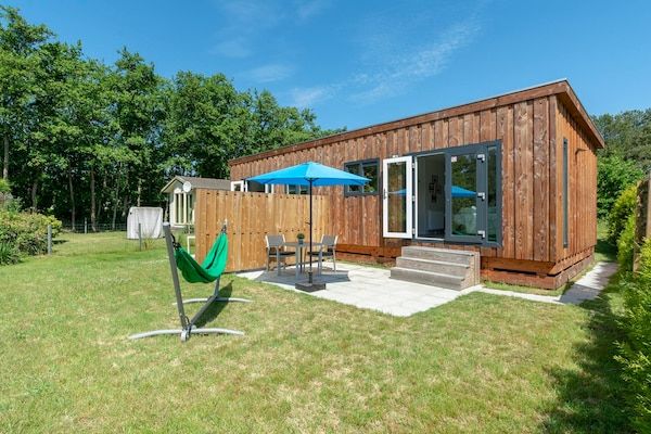 Buitenkant - Chalet op Texel bij Strand en Bos in De Koog (1)