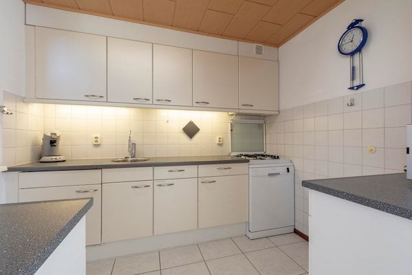 Keuken - Vakantiehuis St. Maartenszee bij Strand in Sint Maartenszee (5)