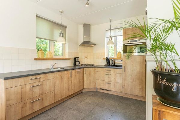 Keuken - Vakantiehuis in De Koog bij Strand in De Koog (5)
