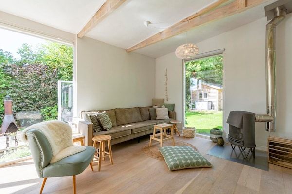 Woonkamer - Eureka 109 Bungalow voor 6 personen met tuin in Sint Maartensvlotbrug (2)