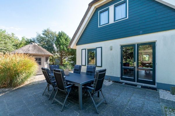 Terras - Villa in Julianadorp bij het Strand in Julianadorp aan Zee (1)