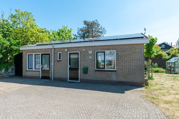 Buitenkant - Vakantiehuis Effe Sprage in Callanstoog Centrum in Callantsoog (1)