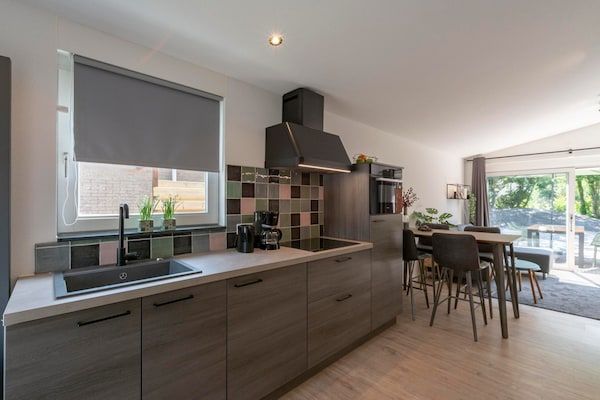 Keuken - De Blenck 29 Bungalow nabij duinen, strand in Callantsoog (3)