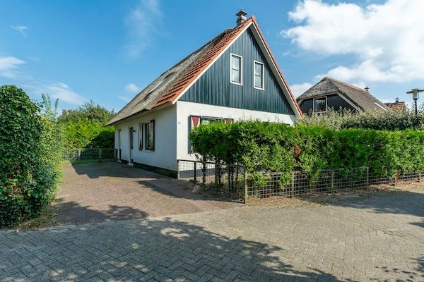Buitenkant - Villa in Callantsoog bij het strand in Callantsoog (1)