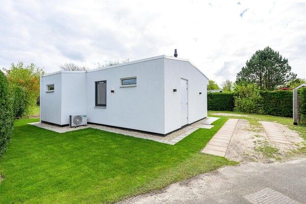 Buitenkant - Eureka 36 bungalow voor 4 personen met tuin in Sint Maartensvlotbrug (1)