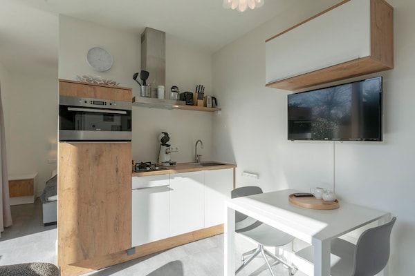 Keuken - Suite De Uitwaayer voor 2 personen in Sint Maartensvlotbrug (4)