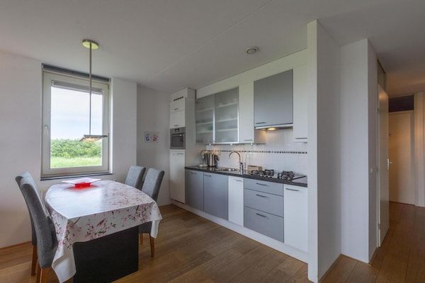 Keuken - Appartement in Groote Keeten bij Strand in Groote Keeten (3)
