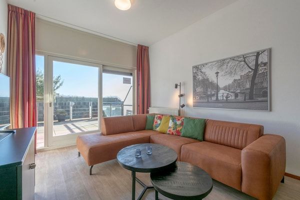 Woonkamer - Appartement in Nederland bij het Strand in Callantsoog (2)