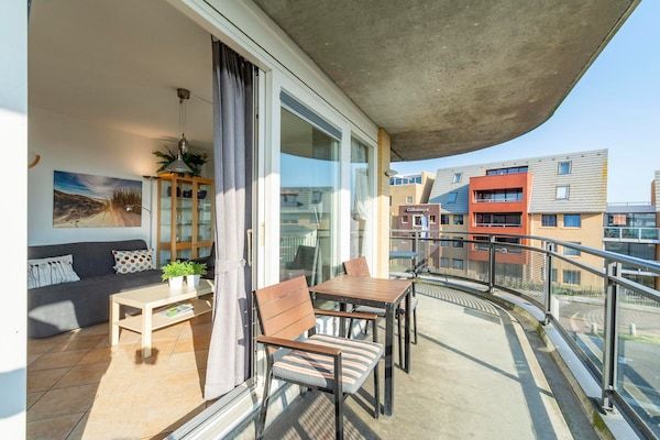 Terras - Appartement aan de kust met duinzicht in Callantsoog (3)