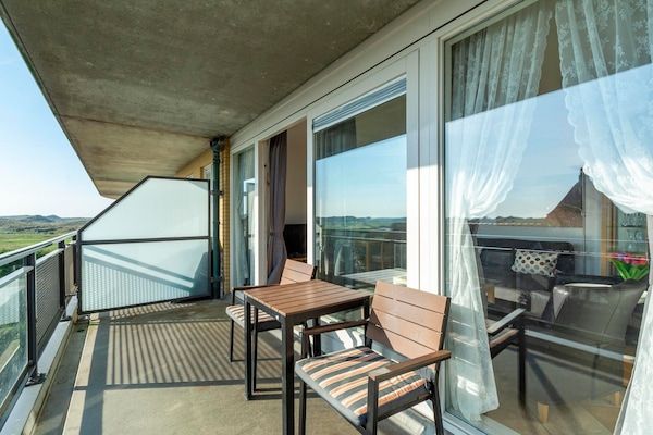 Terras - Appartement aan de kust met duinzicht in Callantsoog (5)