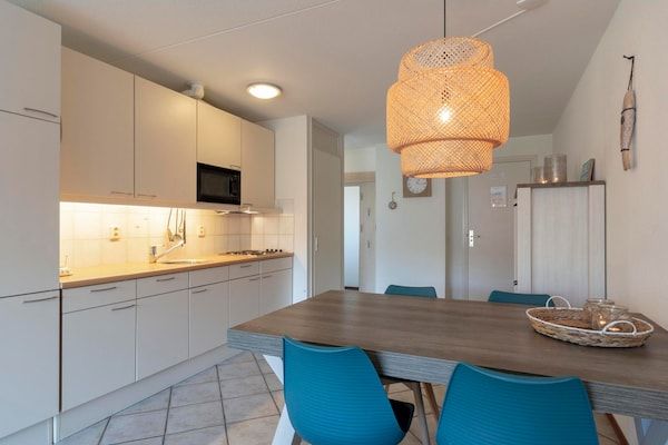 Keuken - Wijde Blick 212 appartement in Callanstoog in Callantsoog (3)