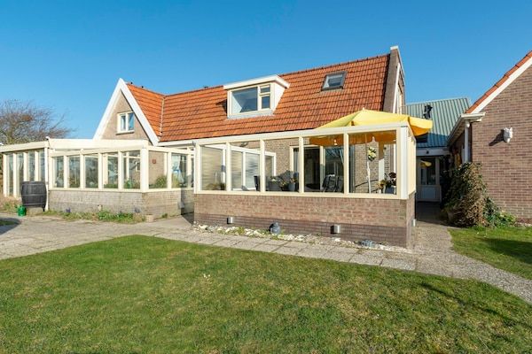 Buitenkant - Vakantiehuis Groote Keeten bij Strand in Groote Keeten (1)