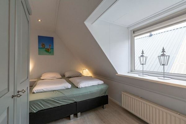Slaapkamer - Vakantiehuis Groote Keeten bij Strand in Groote Keeten (4)