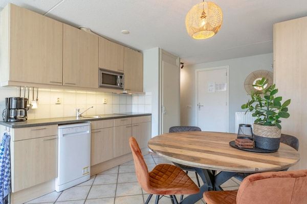 Keuken - Huisdiervriendelijk appartement in Callantsoog (5)