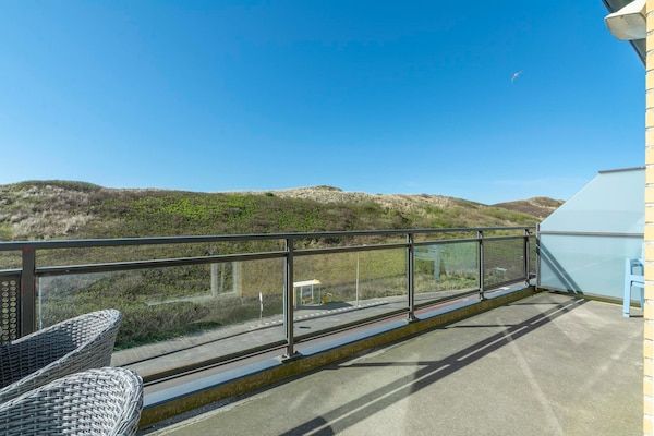 Terras - Huisdiervriendelijk appartement in Callantsoog (4)