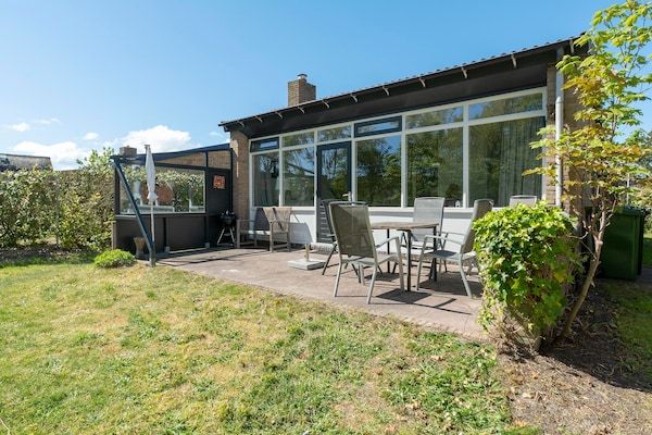 Buitenkant - De Zeester 4-persoons vakantiehuis in de Koog in Callantsoog (2)