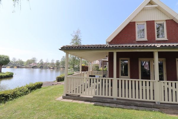 Buitenkant - Bungalow in Zuid-Holland met eigen aanlegsteiger in Simonshaven (1)