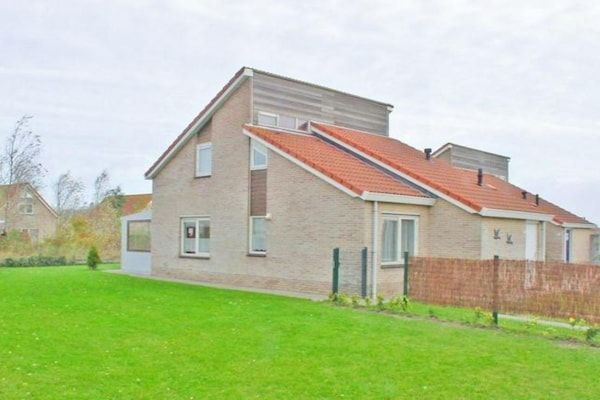 Buitenkant - Kustbungalow met tuin in Breskens (1)