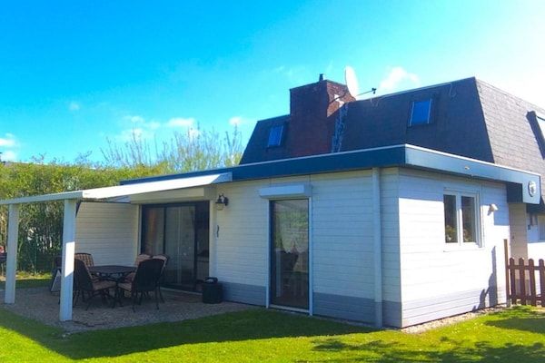 Buitenkant - Vakantiehuis in Breskens bij Strand in Breskens (1)