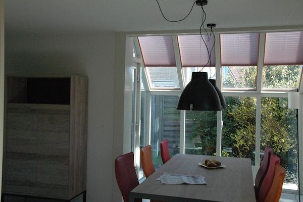 Eetkamer - Huis in Breskens bij het Strand in Breskens (3)