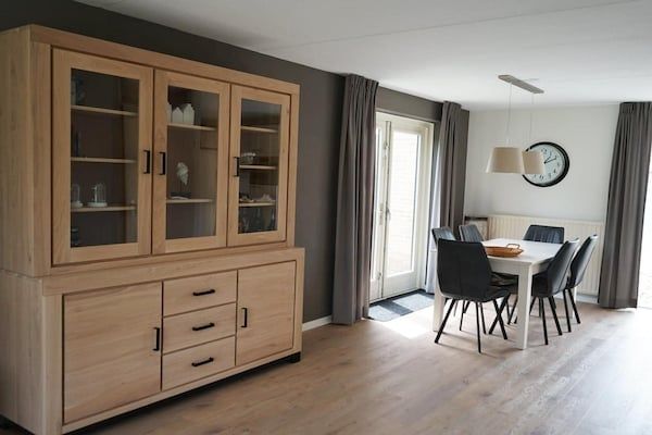 Eetkamer - Rustige kustbungalow in Breskens (3)