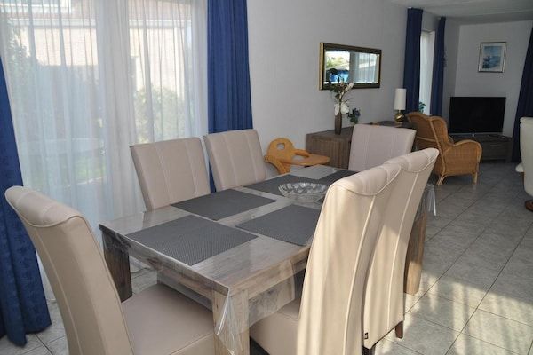Eetkamer - Strandretraite met BBQ in Breskens (3)