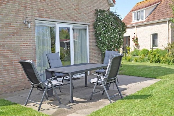 Terras - Strandretraite met BBQ in Breskens (5)