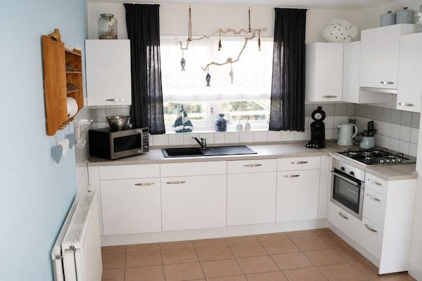 Keuken - Bungalow in Breskens bij het Strand in Breskens (4)
