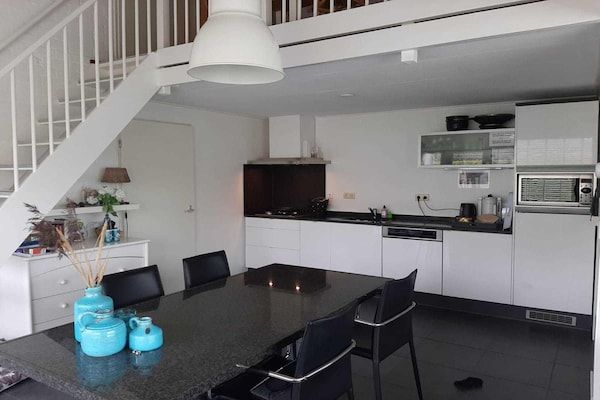 Keuken - Knus Huis in Breskens bij de Zee in Breskens (3)