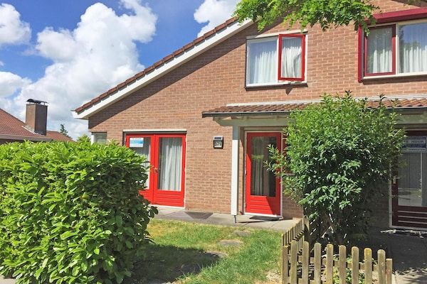 Buitenkant - Huis in Breskens bij het Strand in Breskens (1)