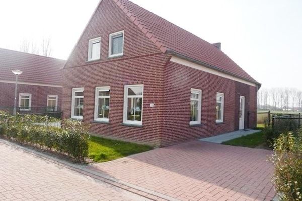 Buitenkant - Gezinsvriendelijk vakantiehuis in Breskens (5)