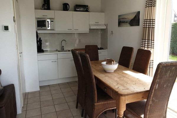 Eetkamer - Moderne strandhut – sauna in Breskens (3)