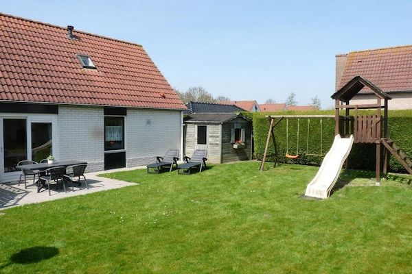 Tuin - Vrijstaand huis Breskens bij strand in Breskens (5)