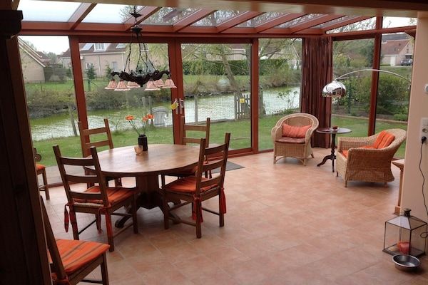 Eetkamer - Huisdiervriendelijk huis aan de kust in Breskens (5)