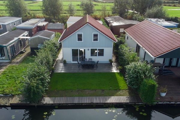 Untagged - Waterlelie Vakantiepark De Groote Vliet in Wervershoof (4)