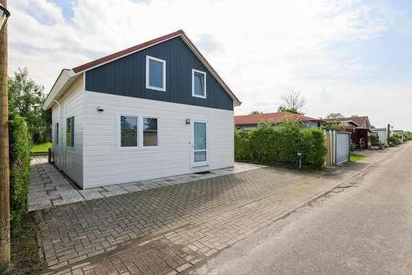 Untagged - Waterlelie Vakantiepark De Groote Vliet in Wervershoof (5)