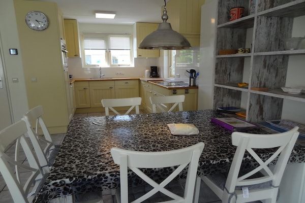 Eetkamer - Charmante Zeeuwse basis in Wemeldinge (3)