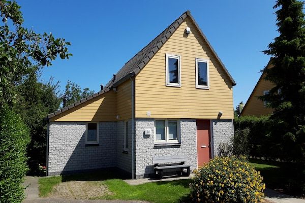Buitenkant - Charmante Zeeuwse basis in Wemeldinge (1)