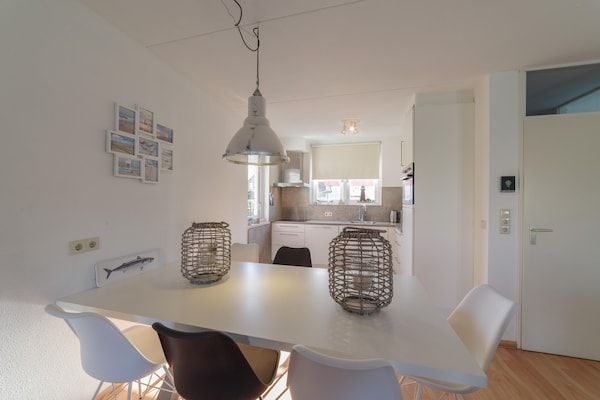 Eetkamer - Gezellig Zeeuws toevluchtsoord met sauna in Wemeldinge (2)