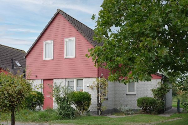 Buitenkant - Vakantiehuis in Wemeldinge bij de Zee in Wemeldinge (1)