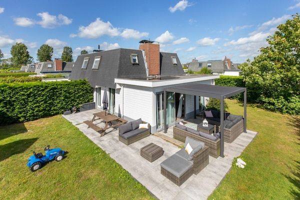 Buitenkant - Vakantiehuis in Breskens bij het Strand in Breskens (1)