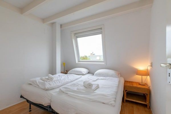 Slaapkamer - Vakantiehuis in Breskens bij het Strand in Breskens (4)