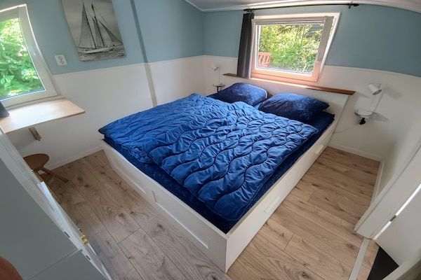 Slaapkamer - Ontspan gezellig Dirkshorn verblijf in Dirkshorn (5)
