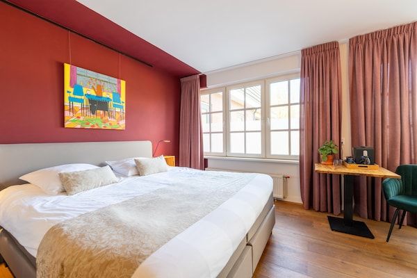 Slaapkamer - Landhuis in Drenthe bij Bosroutes in Diever (5)