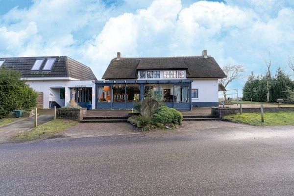 Buitenkant - Landhuis in Drenthe bij Bosroutes in Diever (1)